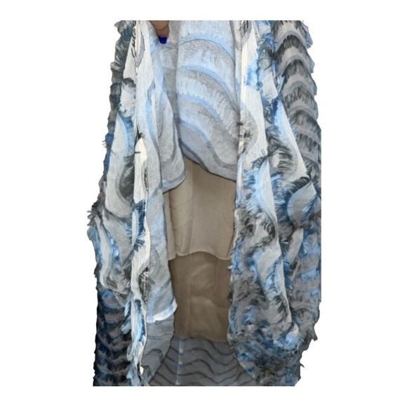 NWT Elliatt Silhouette Hi-Lo Blue Creme Maxi Skirt Fringe Women’s Small Evening - Picture 7 of 11